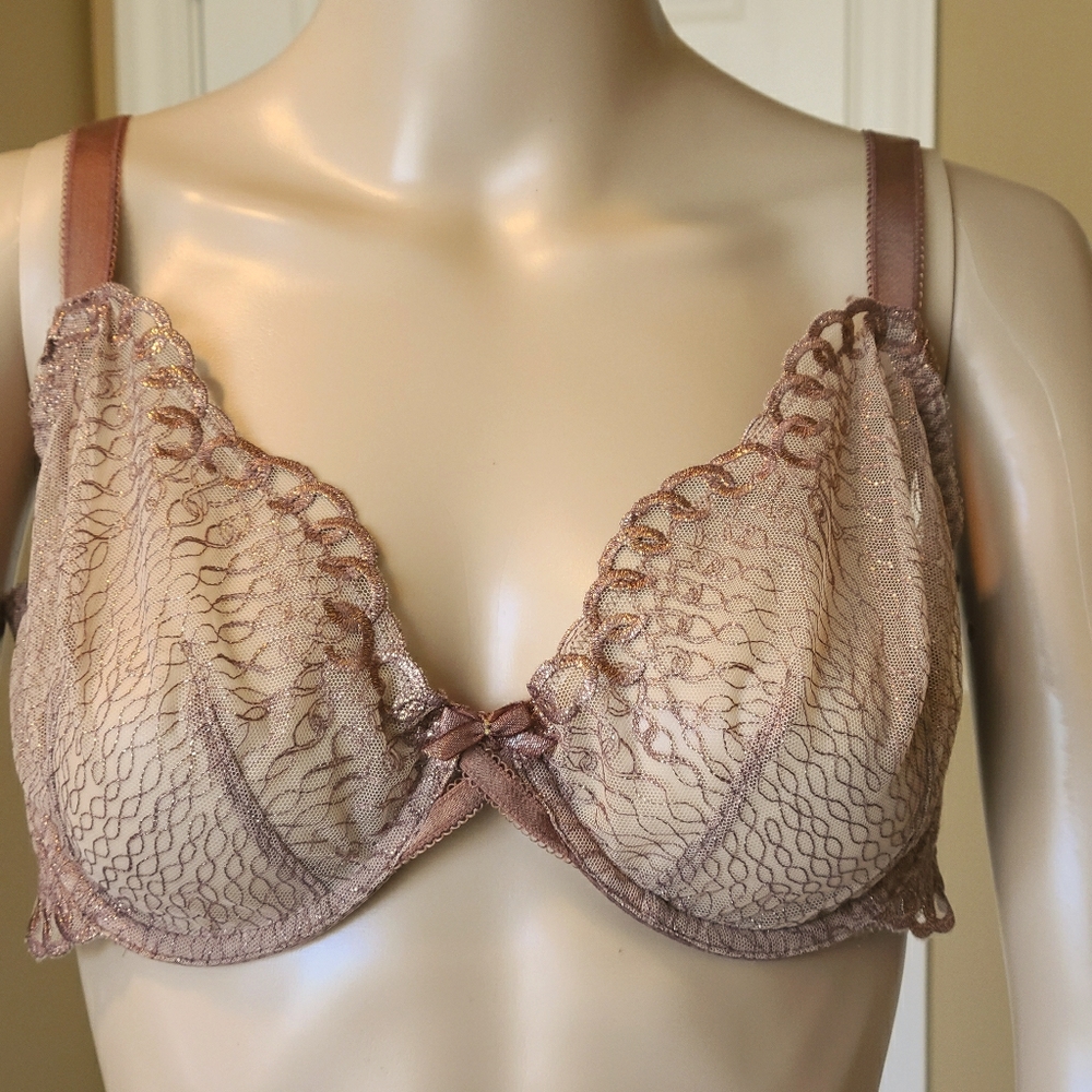 Savage X Fenty Bra (brand new with tags)